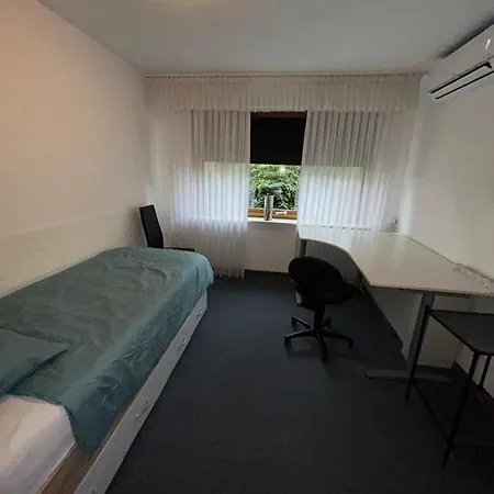 Casa vacanze Detached Bungalow In Quiet Town *